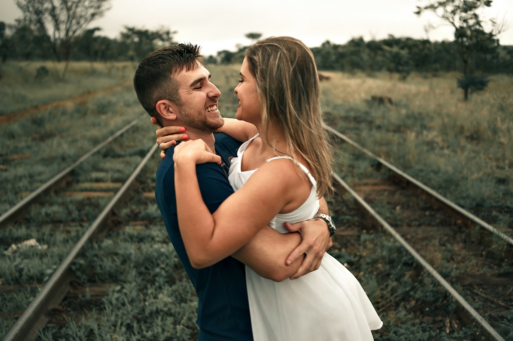 The Pros and Cons of Using AnastasiaDate Review for International Dating